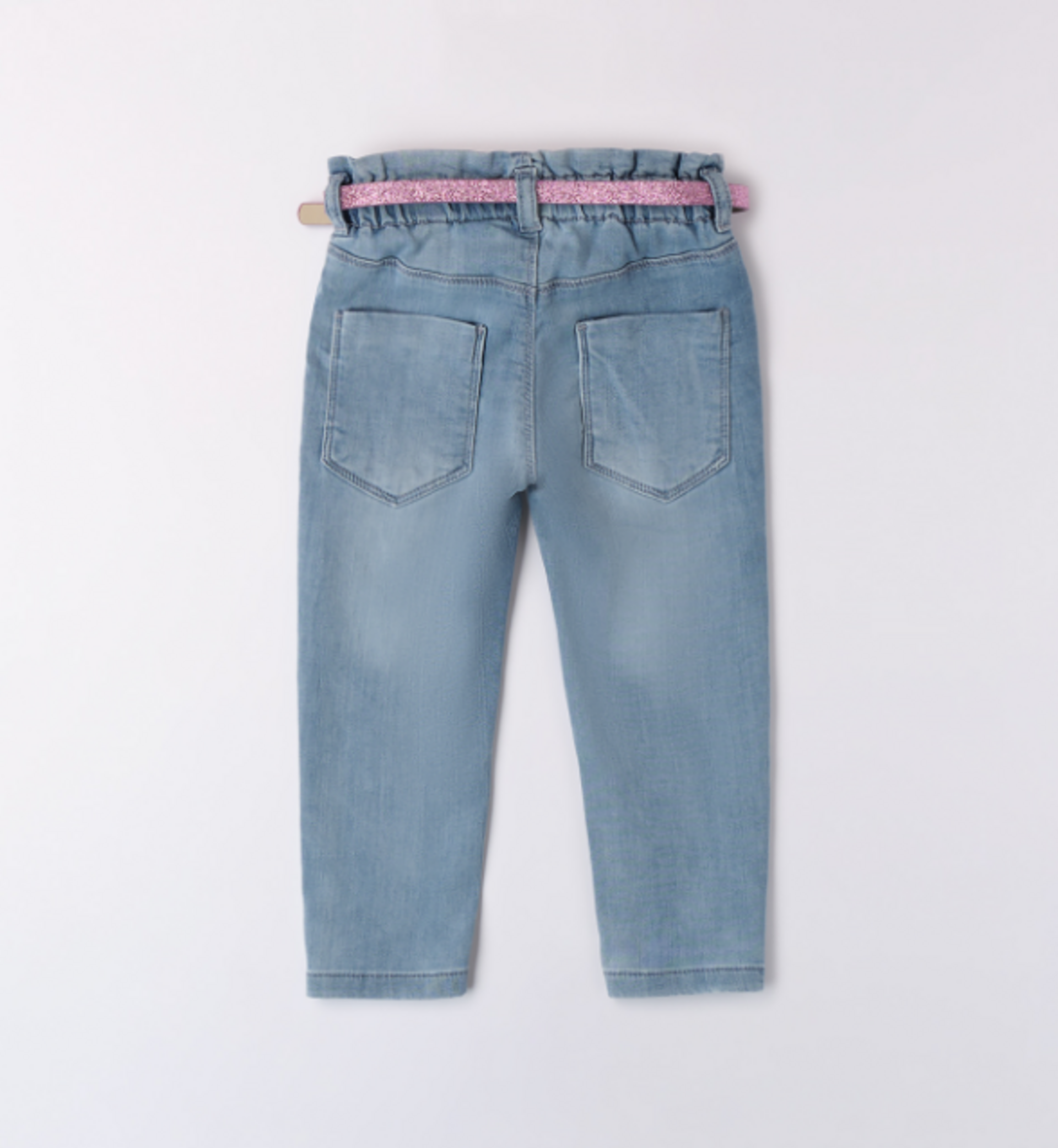 Denim claro con cinturón - 2